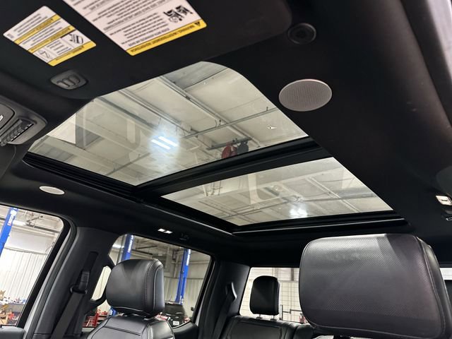 Certified 2023 Ford F150 Raptor w/ Raptor Carbon Fiber Package AWD/4WD image 20