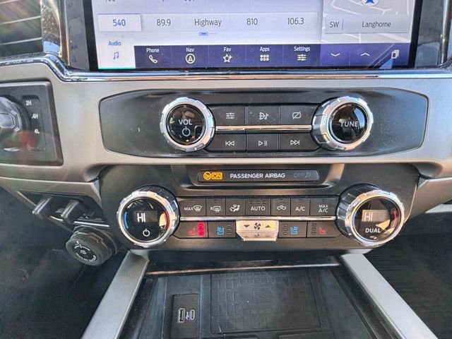 Certified 2022 Ford F350 Lariat w/ Lariat Ultimate Package image 18