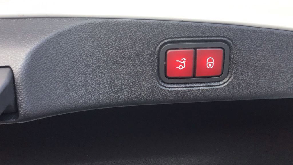 Used 2022 Mercedes-Benz E 450 Coupe image 9