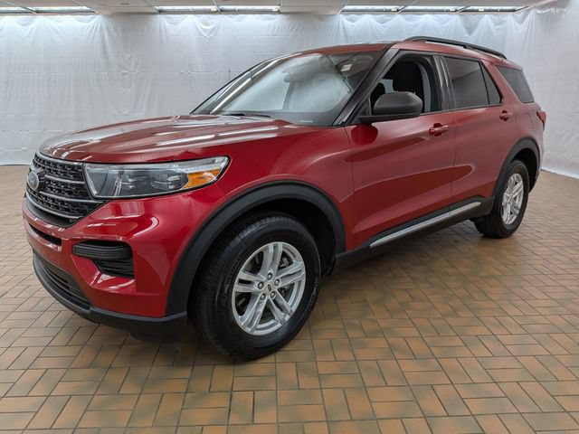 Certified 2023 Ford Explorer XLT w/ Class IV Trailer Tow Package AWD/4WD image 3