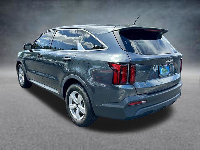 Used 2023 Kia Sorento LX FWD image 8