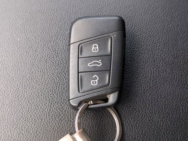 Used 2018 Volkswagen Atlas SE FWD image 28
