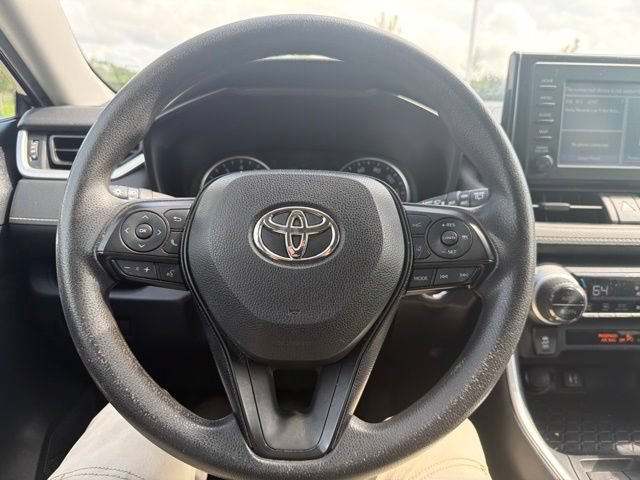 Used 2019 Toyota RAV4 XLE w/ Carpet Mat Package AWD/4WD image 38