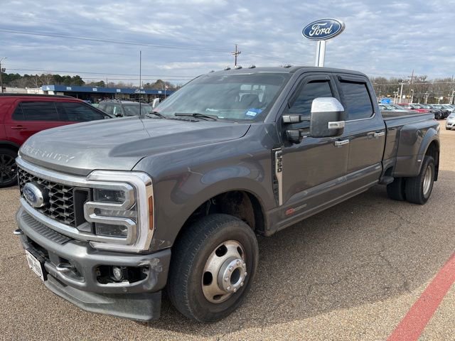 Certified 2024 Ford F350 Platinum image 4