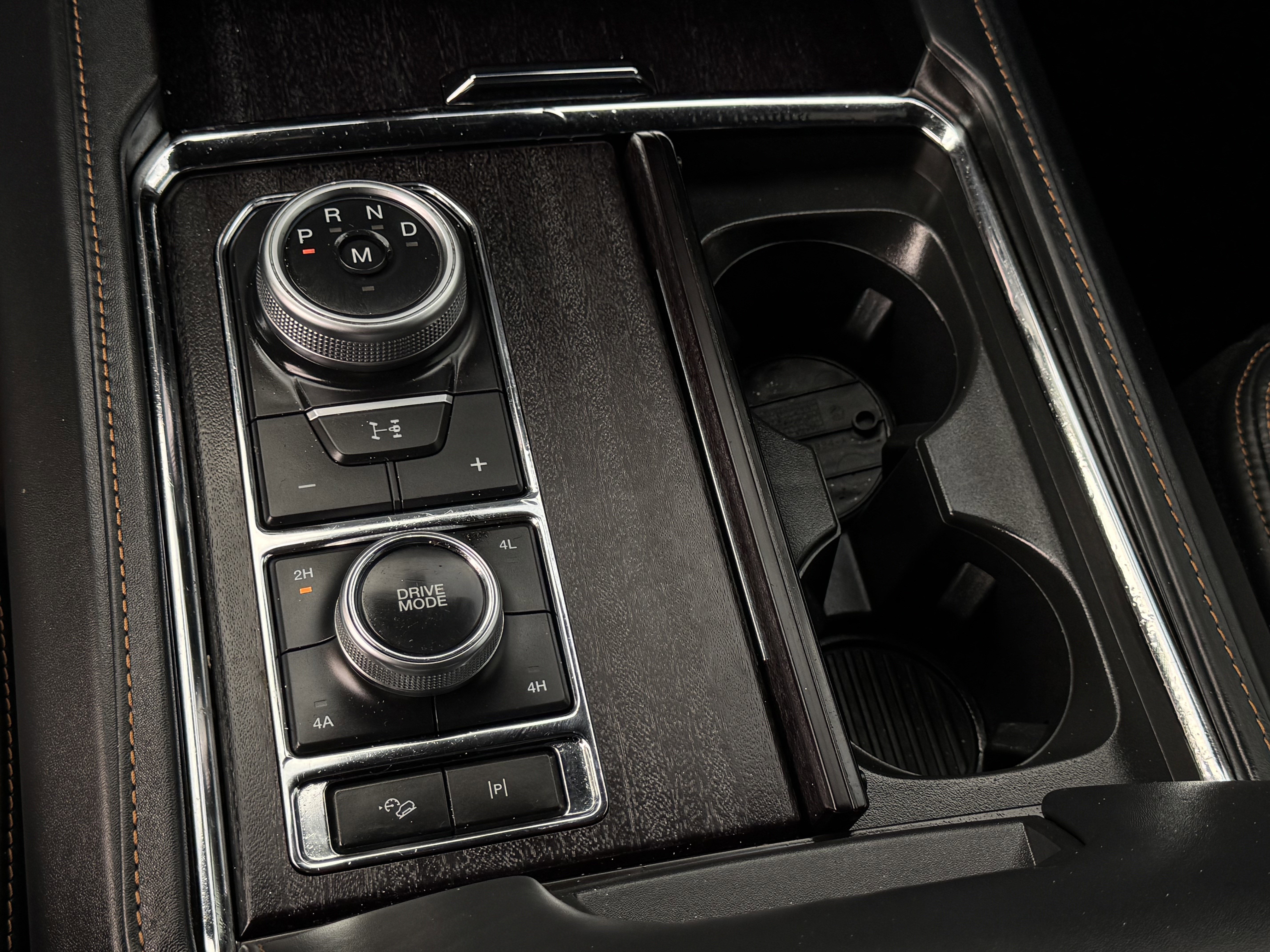 Certified 2023 Ford Expedition Platinum image 26