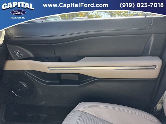 Certified 2023 Ford Expedition Limited image 28