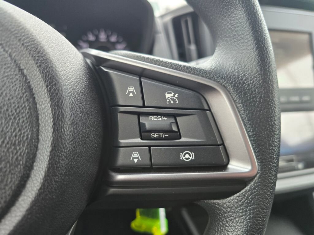 Used 2025 Subaru Impreza 2.0i AWD/4WD image 18