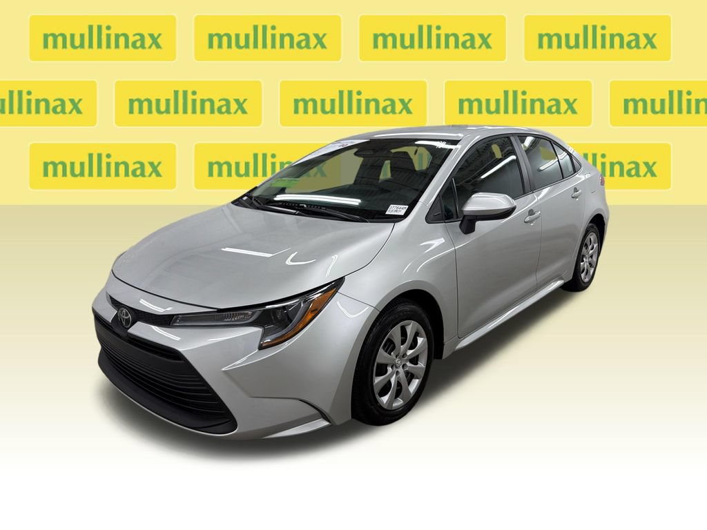 Used 2026 Toyota Corolla LE FWD image 14
