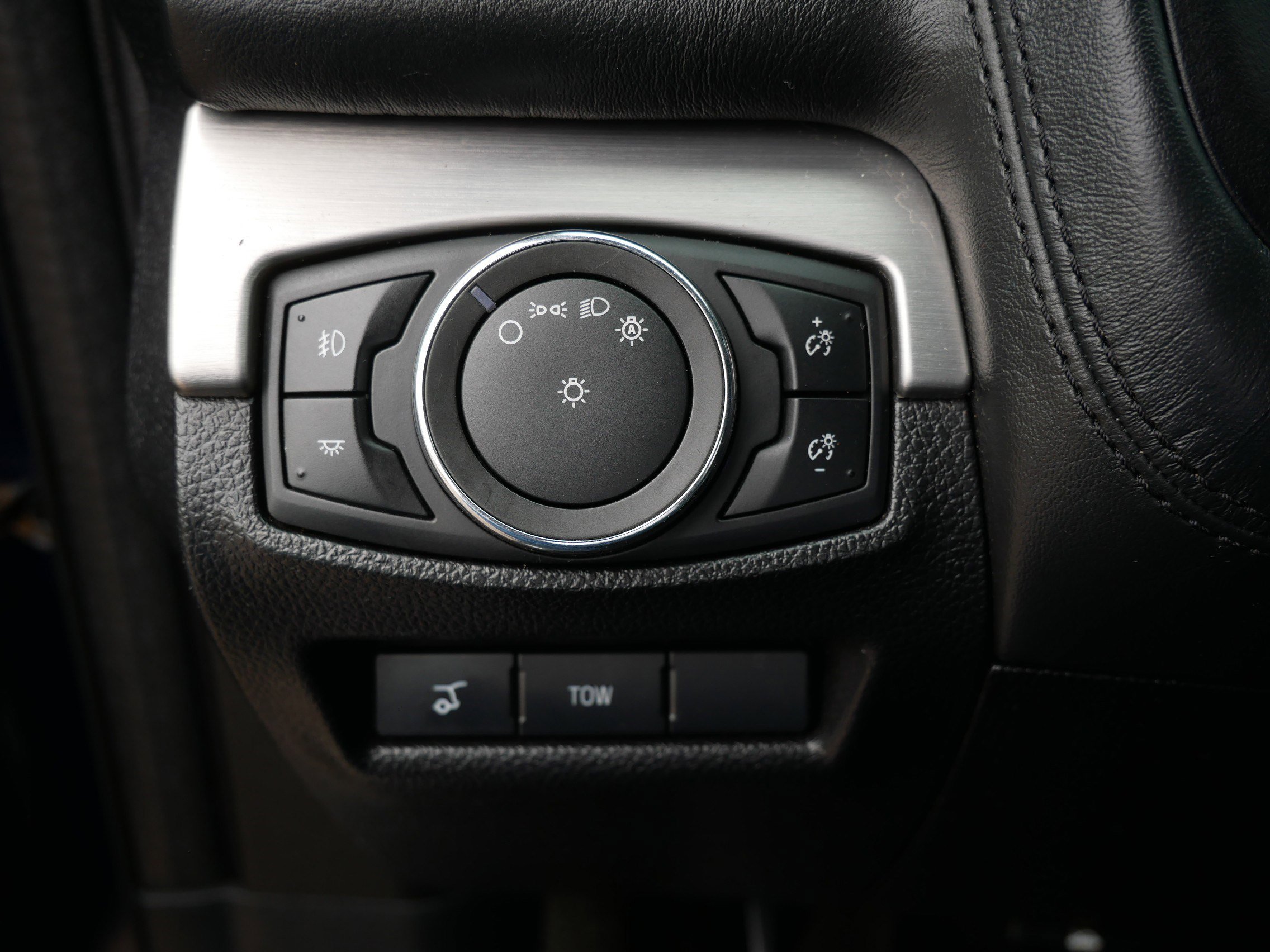 Certified 2017 Ford Explorer Platinum AWD/4WD image 26