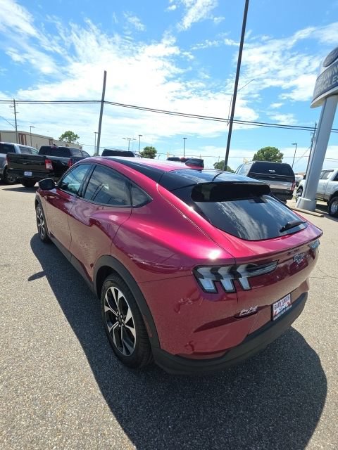 Certified 2025 Ford Mustang Mach-E Select w/ Comfort Package Lite AWD/4WD image 6
