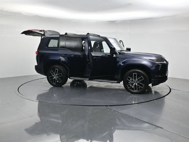 Used 2025 Lexus GX 550 w/ Accessory Package (2T) AWD/4WD image 52