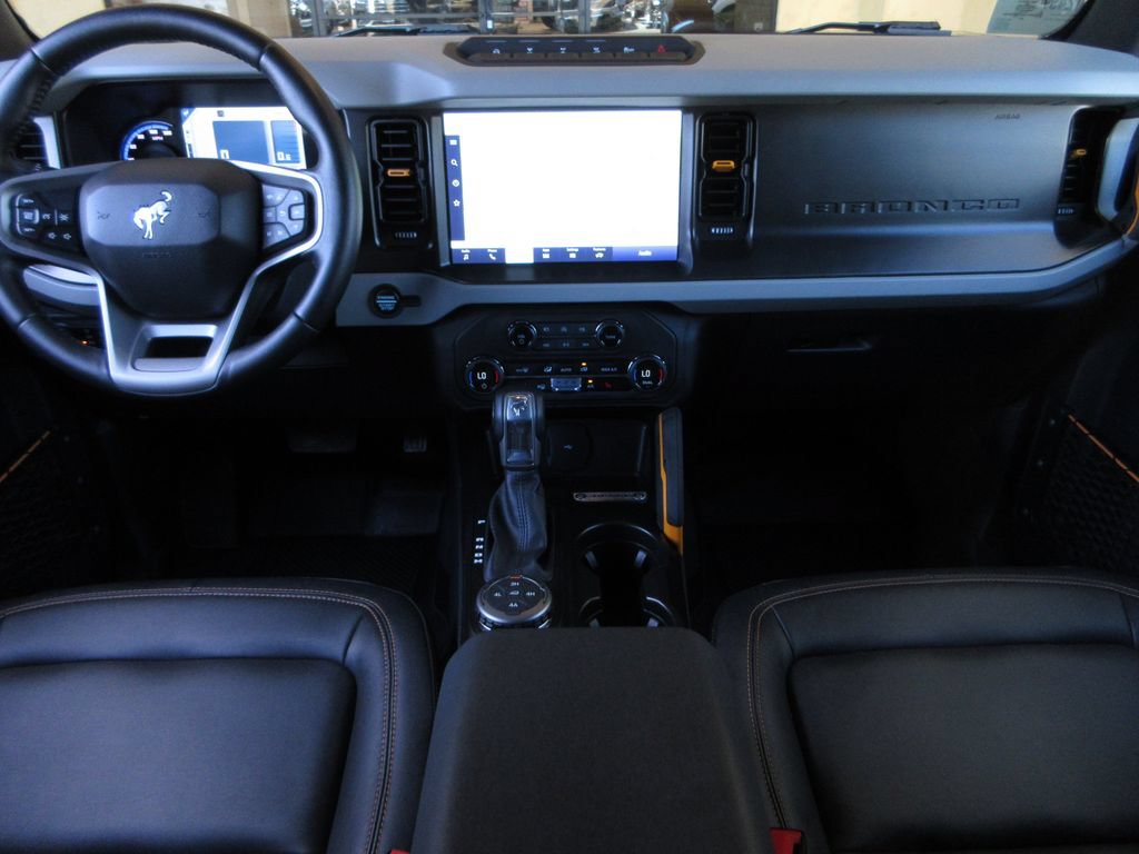 Certified 2023 Ford Bronco Badlands w/ Sasquatch Package AWD/4WD image 20