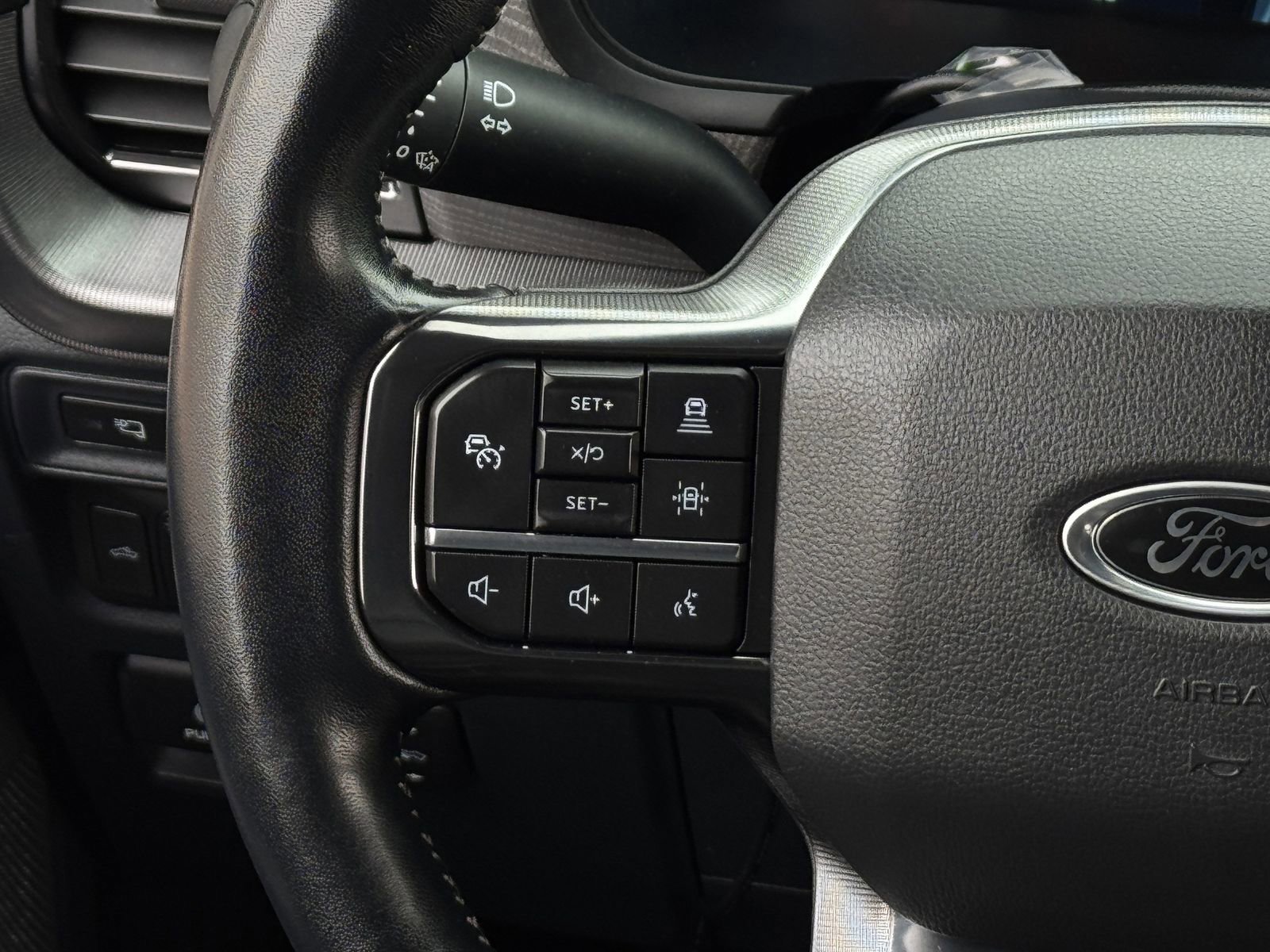 Certified 2022 Ford F150 Platinum w/ Equipment Group 701A High image 15