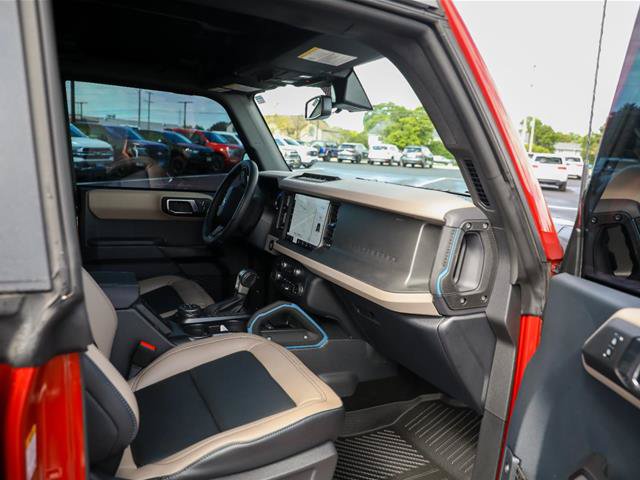 Certified 2024 Ford Bronco Wildtrak AWD/4WD image 30