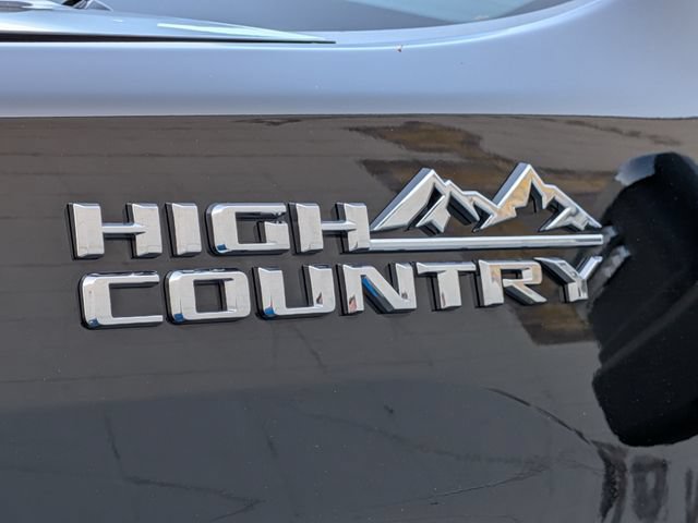 Used 2024 Chevrolet Silverado 3500 High Country w/ Technology Package AWD/4WD image 8