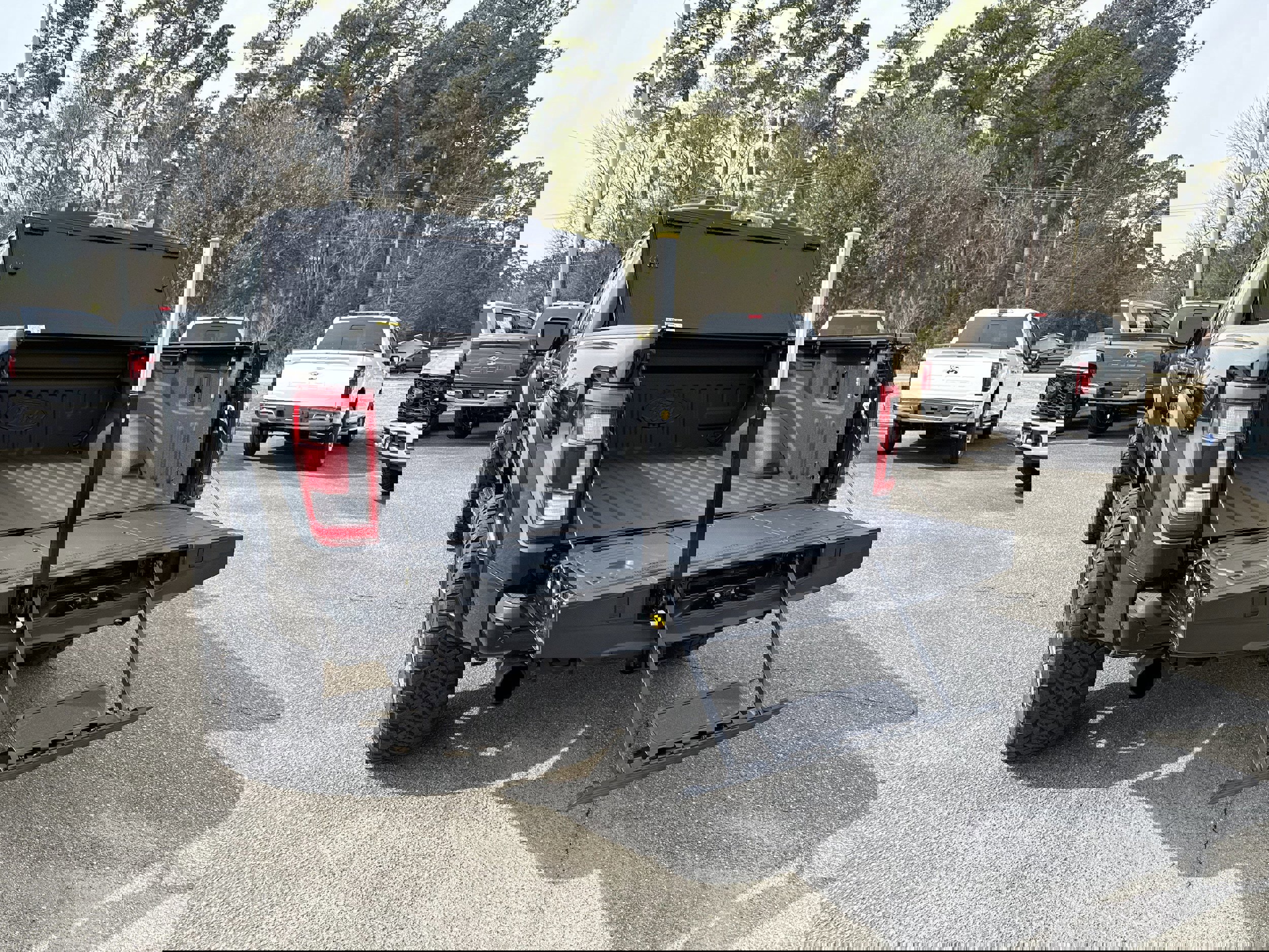 Certified 2022 Ford F150 Raptor w/ Equipment Group 801A High image 4