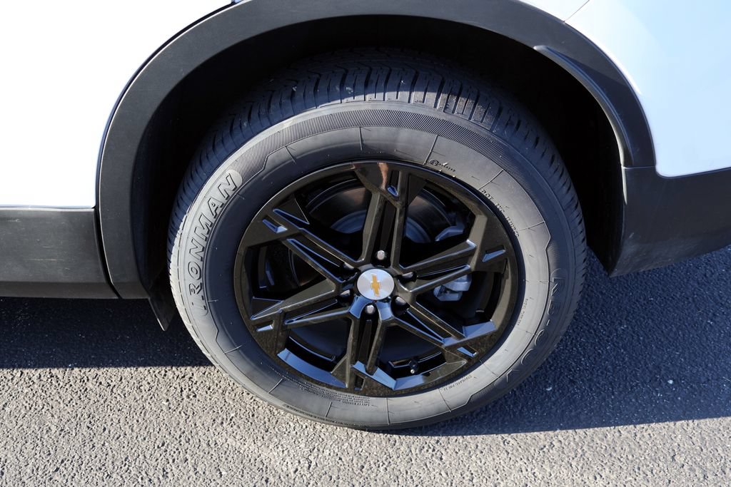 Used 2025 Chevrolet Blazer LT AWD/4WD image 19