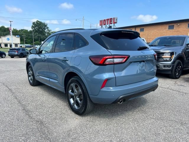 Certified 2024 Ford Escape ST-Line Select w/ Tech Pack #1 AWD/4WD image 6