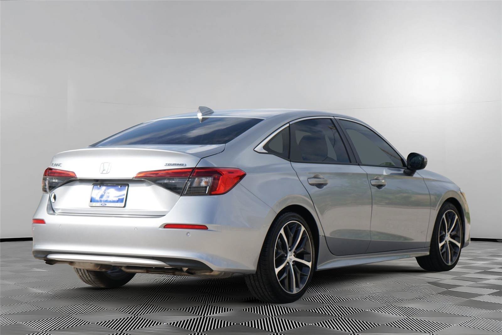 Used 2024 Honda Civic Touring image 5