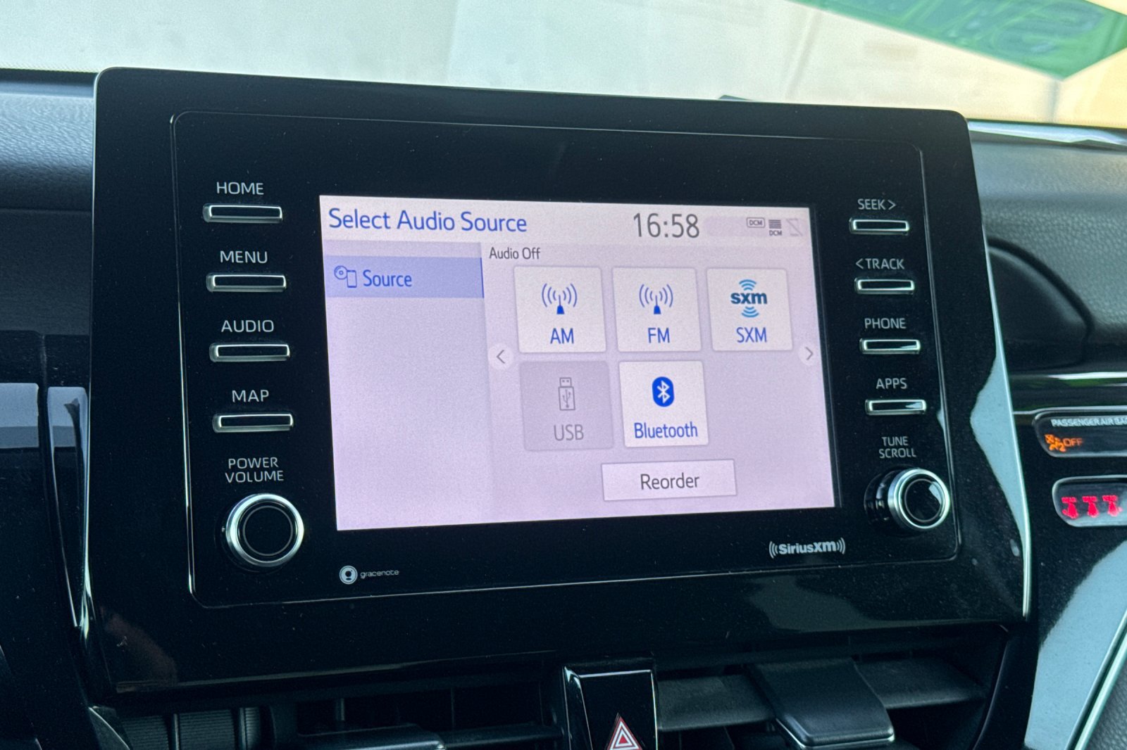 Used 2021 Toyota Camry LE w/ Convenience Package FWD image 14