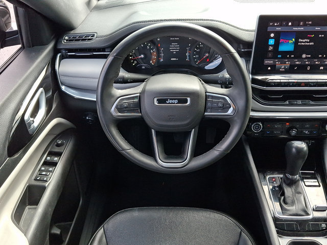 Used 2023 Jeep Compass Limited AWD/4WD image 12