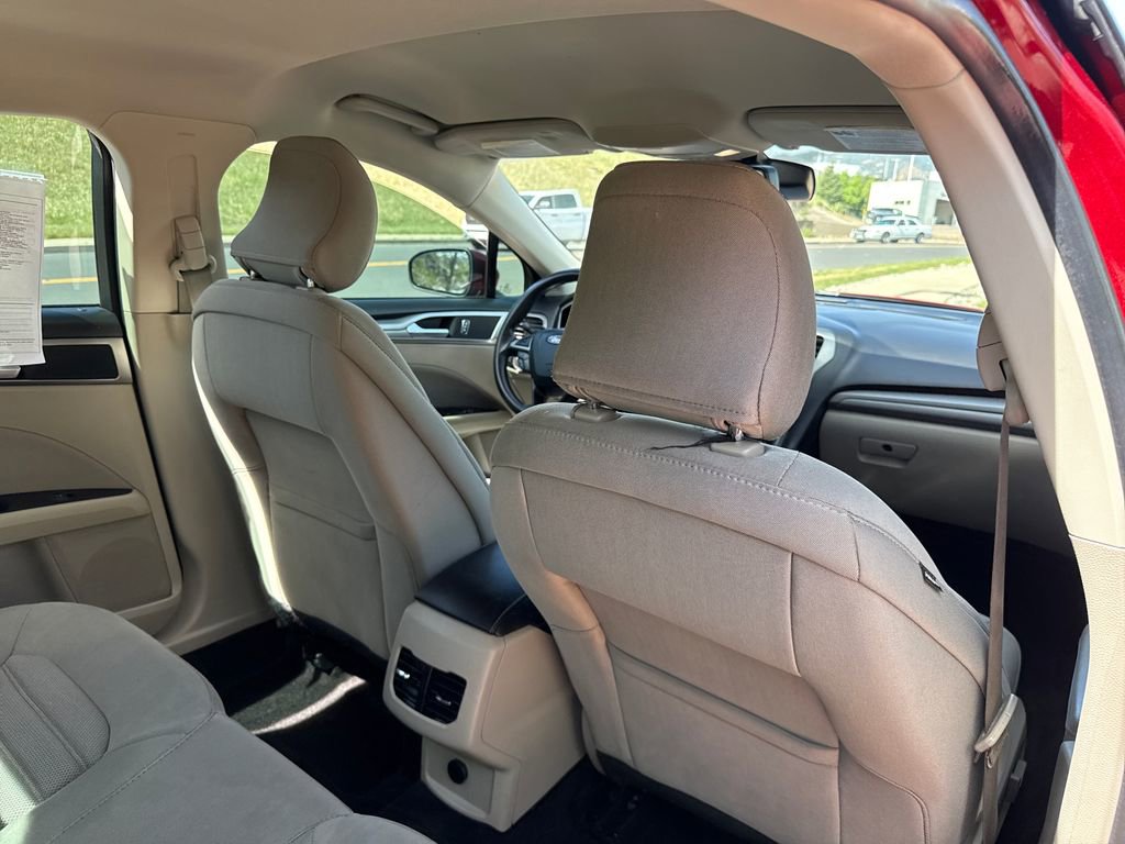 Certified 2019 Ford Fusion SE AWD/4WD image 26