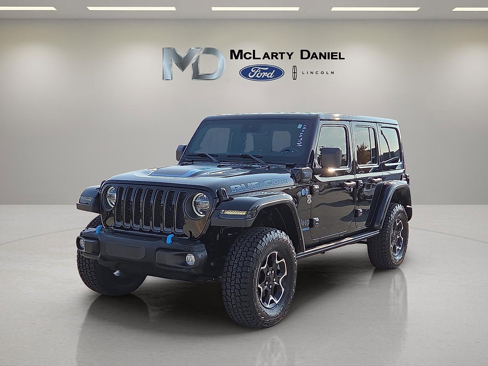 Used 2021 Jeep Wrangler Unlimited Rubicon 4xe w/ Steel Bumper Group image 2