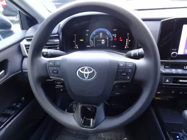 Used 2025 Toyota Camry LE FWD image 11