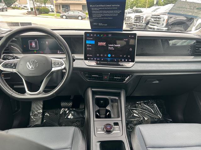 Used 2025 Volkswagen Tiguan SE AWD/4WD image 6