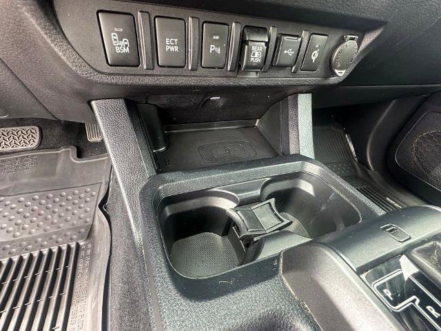 Used 2020 Toyota Tacoma TRD Sport w/ Technology Package AWD/4WD image 23