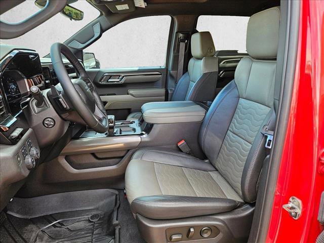 Used 2023 Chevrolet Silverado 1500 ZR2 w/ Technology Package image 19