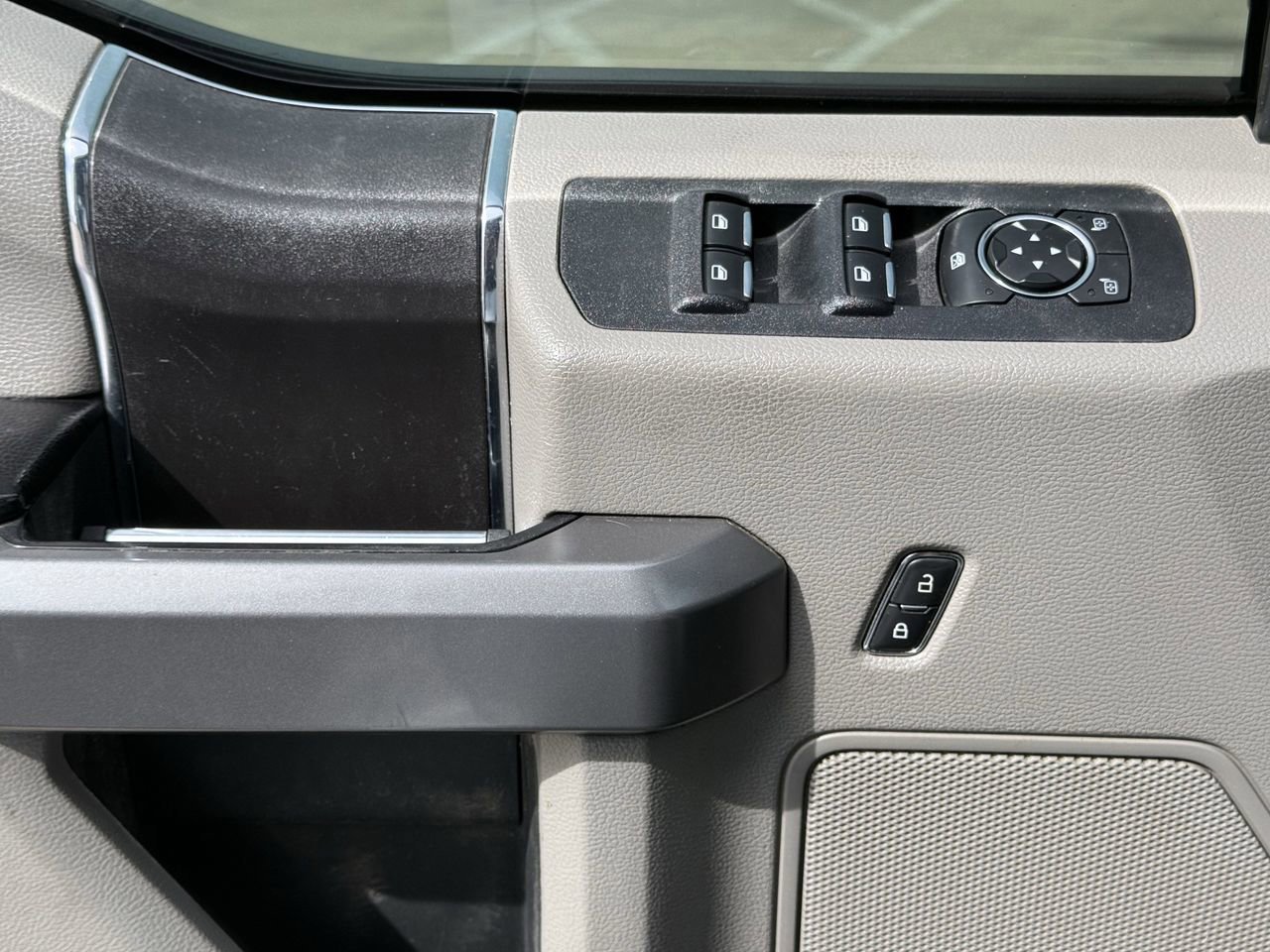 Certified 2018 Ford F150 XLT image 23