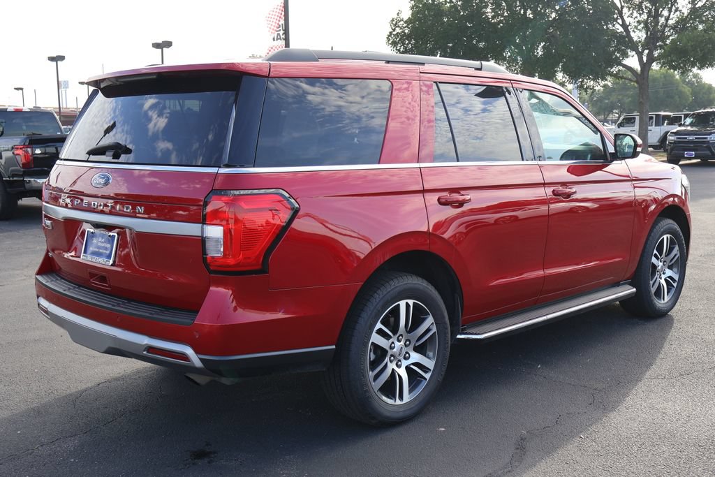 Certified 2022 Ford Expedition XLT RWD image 16