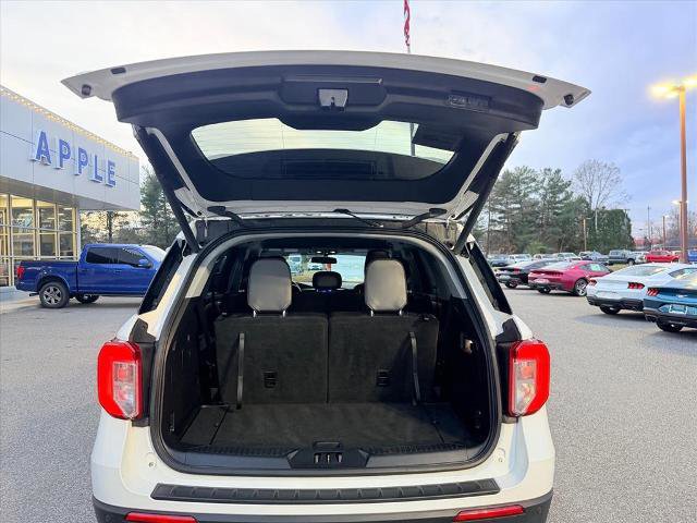 Certified 2022 Ford Explorer XLT w/ Equipment Group 202A image 30
