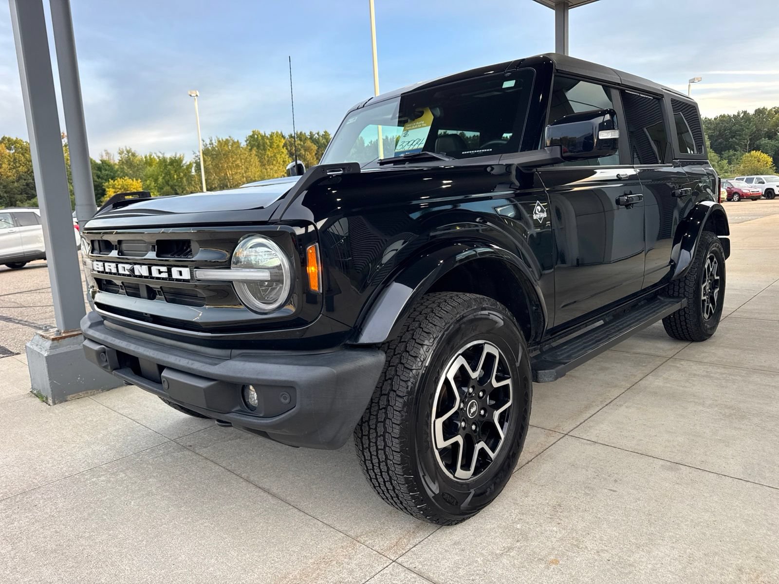 Certified 2022 Ford Bronco Outer Banks AWD/4WD image 3
