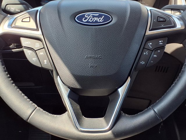 Certified 2024 Ford Edge Titanium w/ Equipment Group 301A AWD/4WD image 17