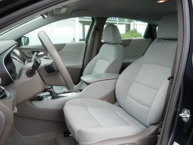 Used 2022 Chevrolet Malibu LS w/ Driver Confidence Package II FWD image 8