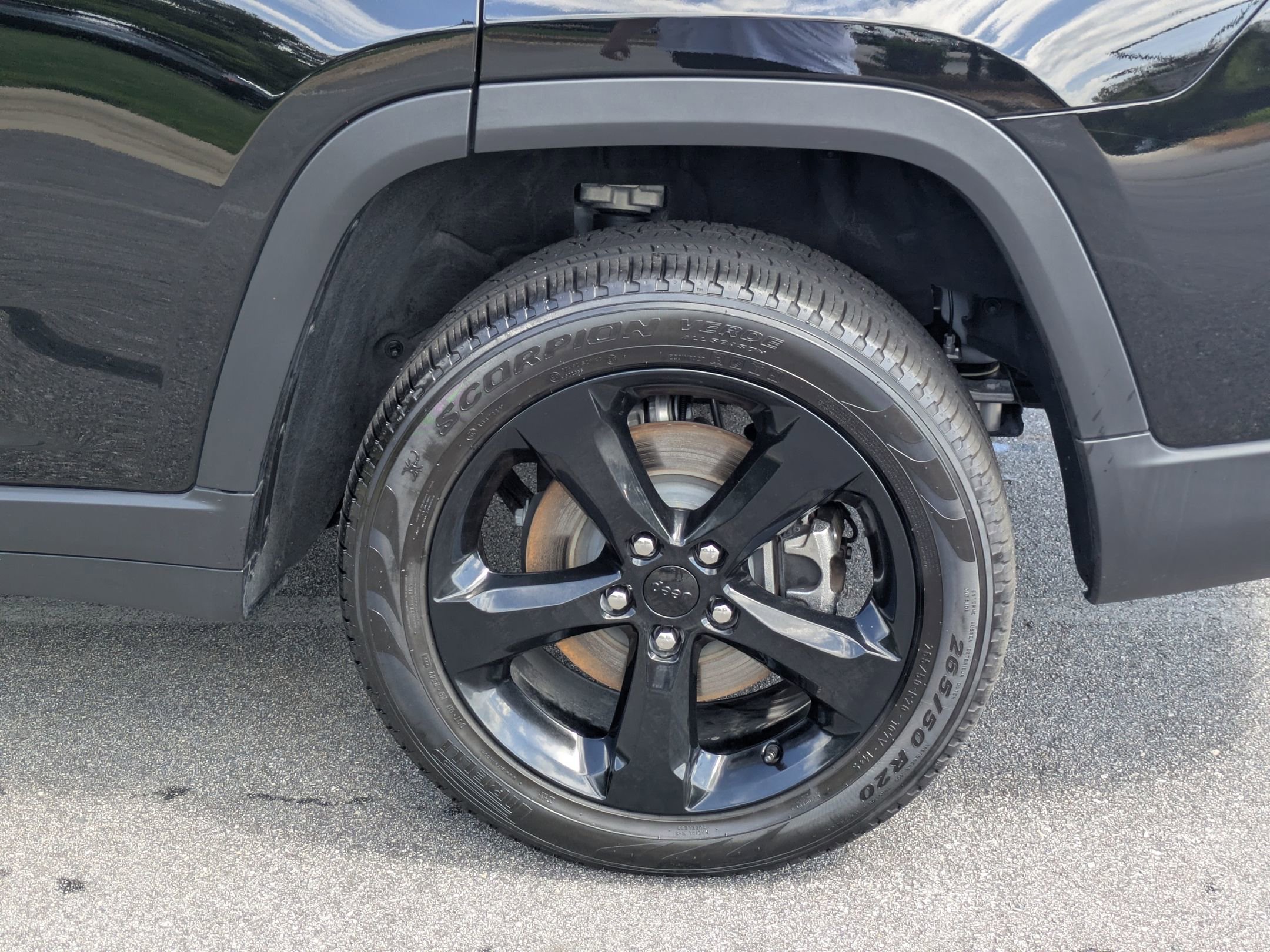 Used 2024 Jeep Grand Cherokee L Limited w/ Luxury Tech Group II AWD/4WD image 8