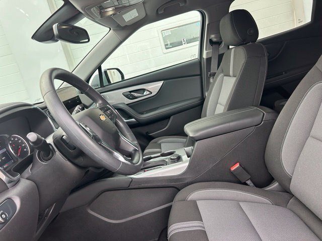 Used 2024 Chevrolet Blazer LT w/ Convenience Package FWD image 8