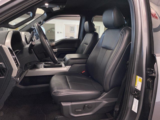 Certified 2022 Ford F350 Lariat w/ Black Appearance Package AWD/4WD image 17