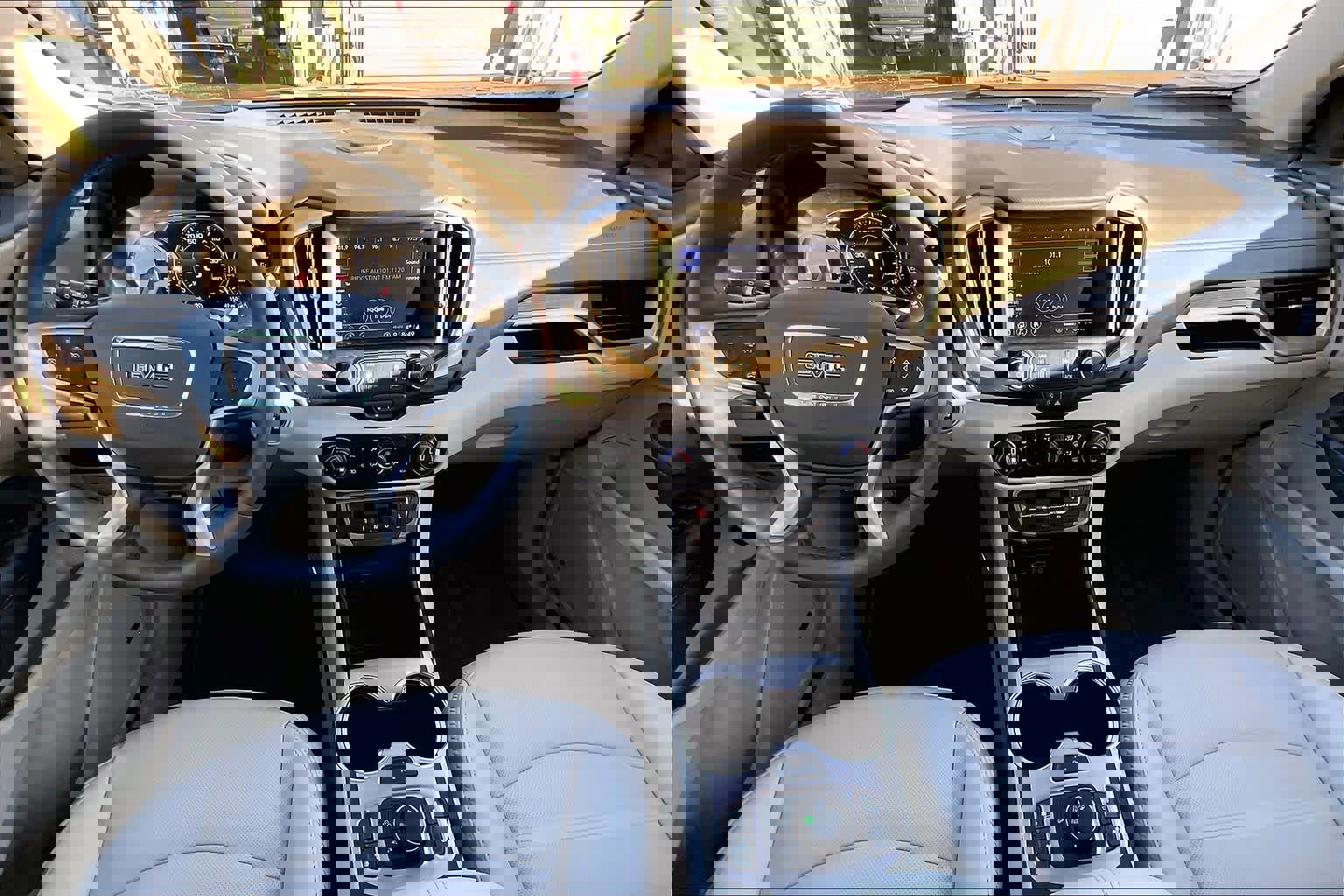 Used 2023 GMC Terrain Denali image 16