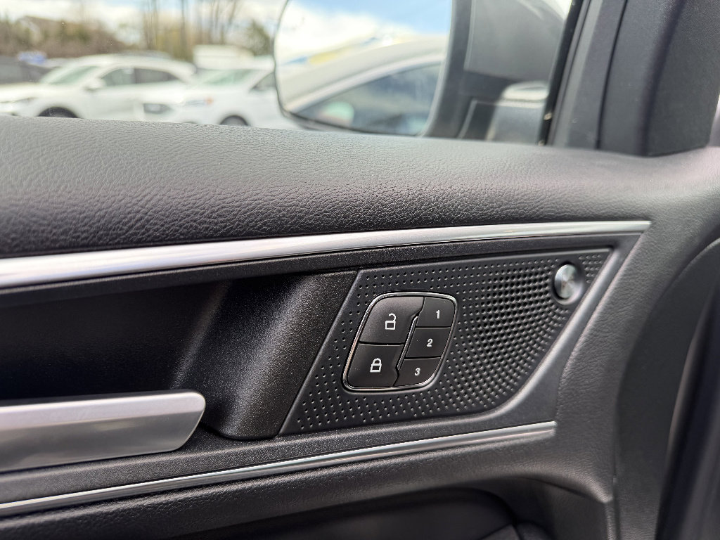 Certified 2022 Ford Edge Titanium AWD/4WD image 13