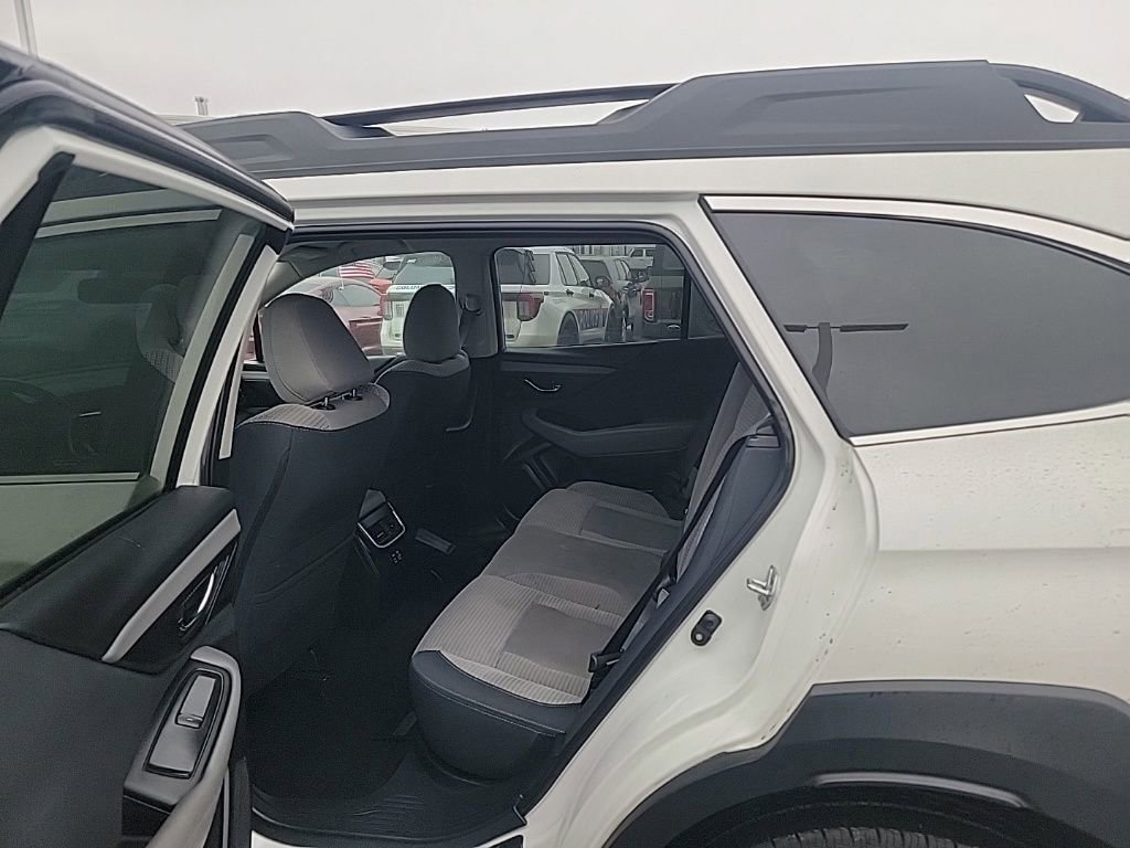 Used 2023 Subaru Outback Premium image 34