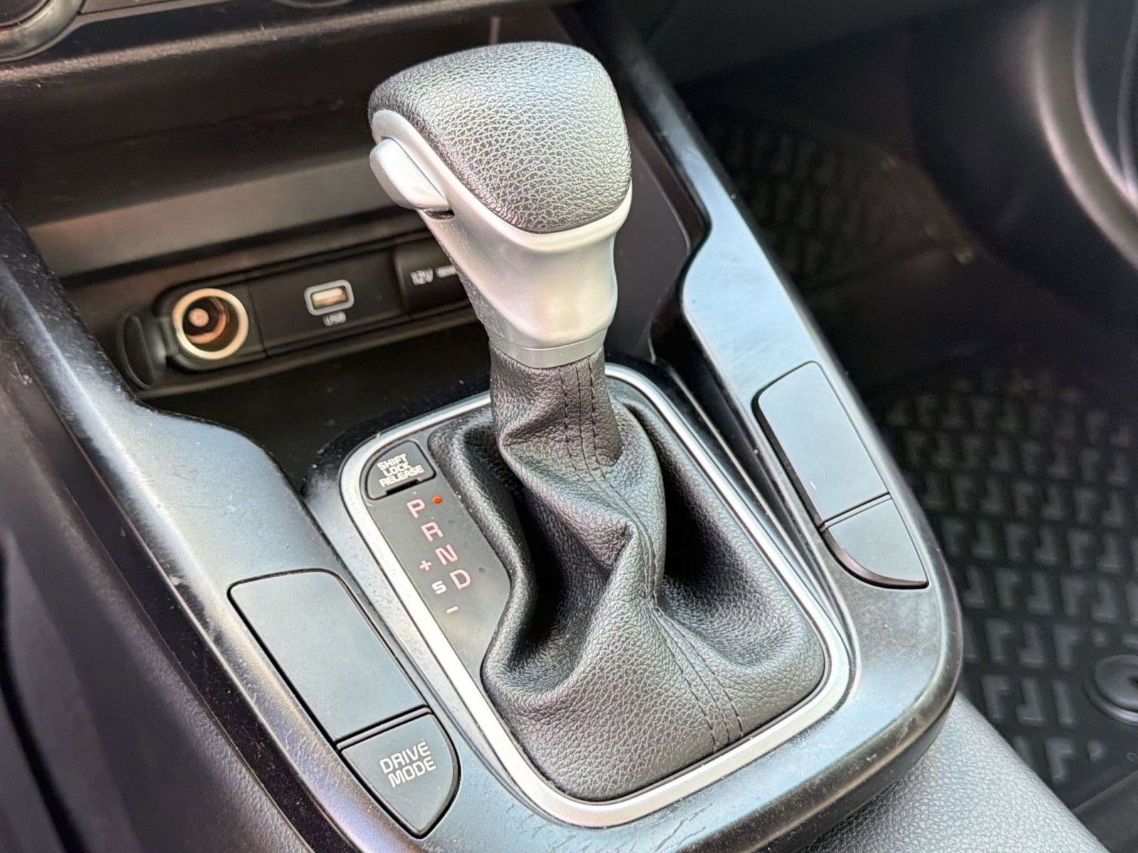 Used 2022 Kia Soul LX w/ Technology Package image 18