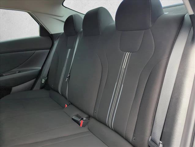 Used 2023 Hyundai Elantra SEL w/ Convenience Package FWD image 21