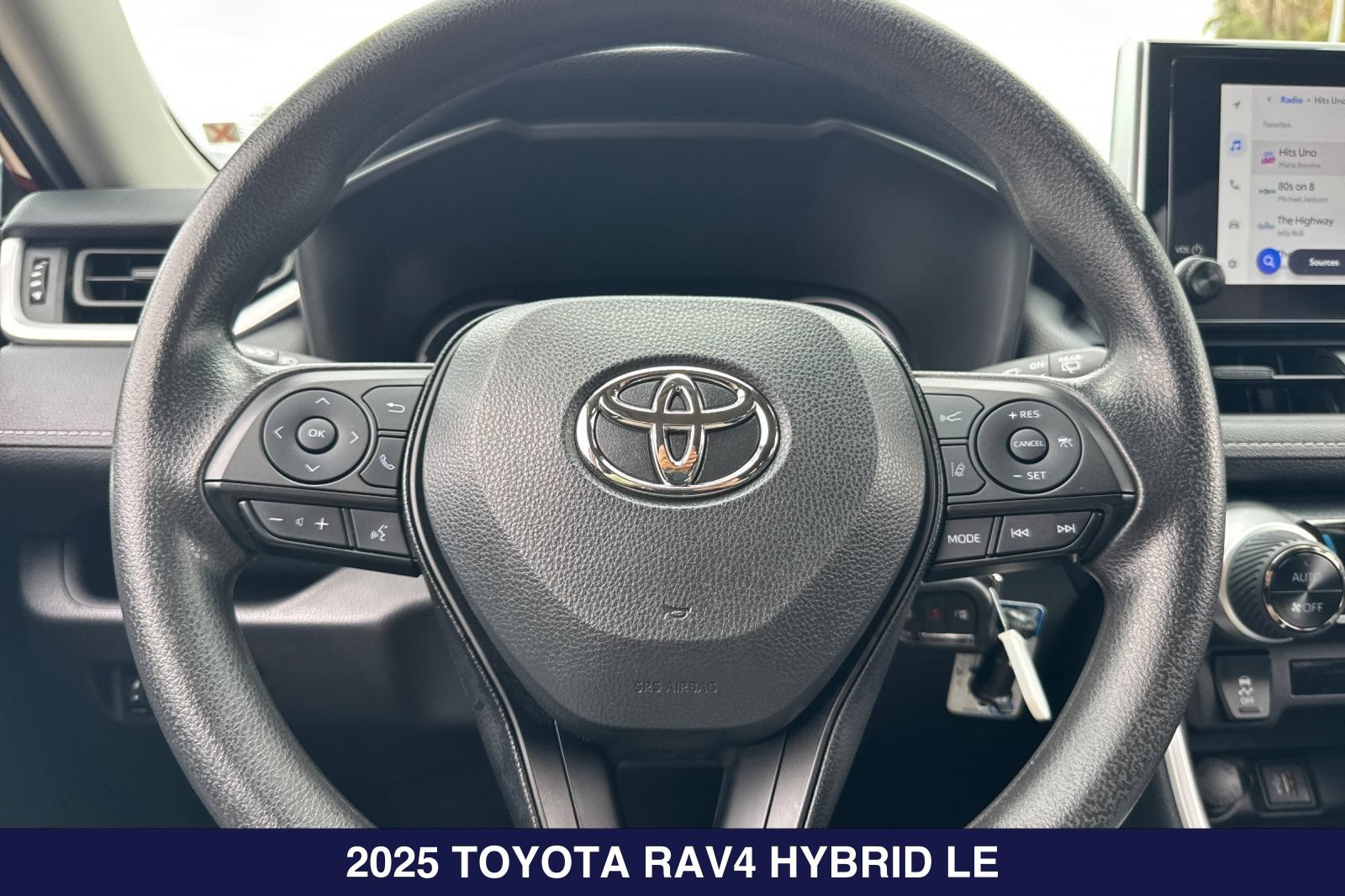 Used 2025 Toyota RAV4 LE AWD/4WD image 24