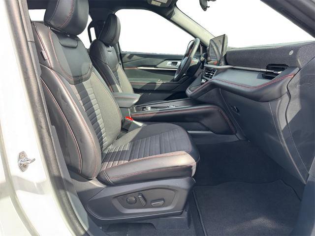 Certified 2025 Ford Explorer ST-Line image 15