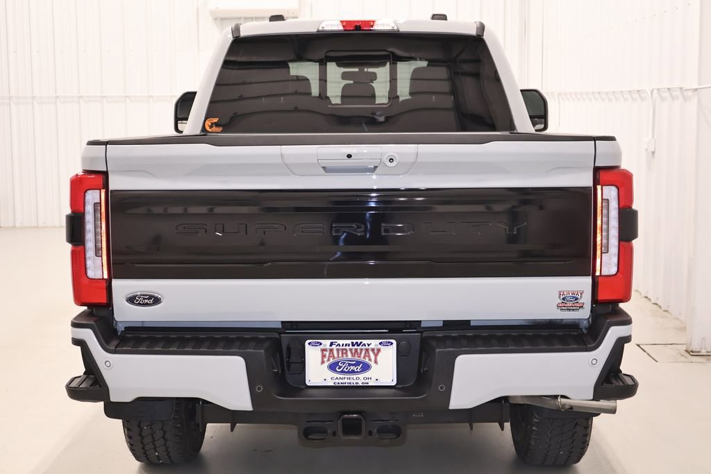 Certified 2025 Ford F350 4x4 Crew Cab Super Duty image 9