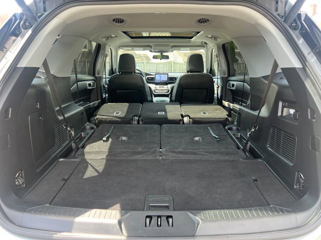 Certified 2022 Ford Explorer XLT w/ Equipment Group 202A AWD/4WD image 32