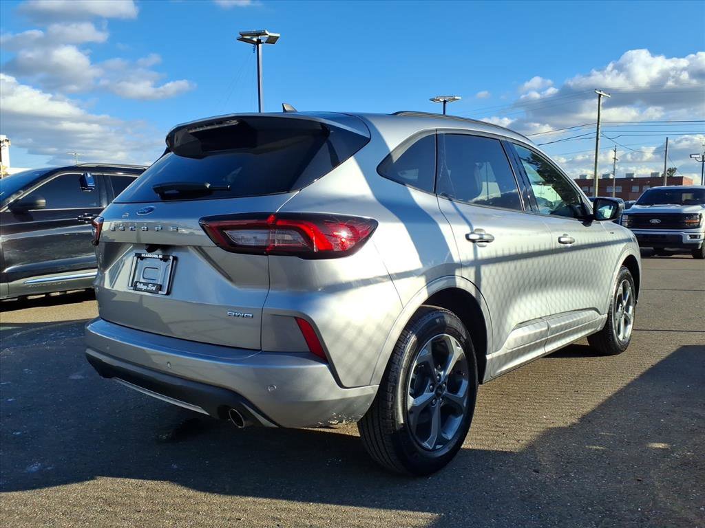 Certified 2023 Ford Escape ST-Line w/ Tech Pack #1 image 2